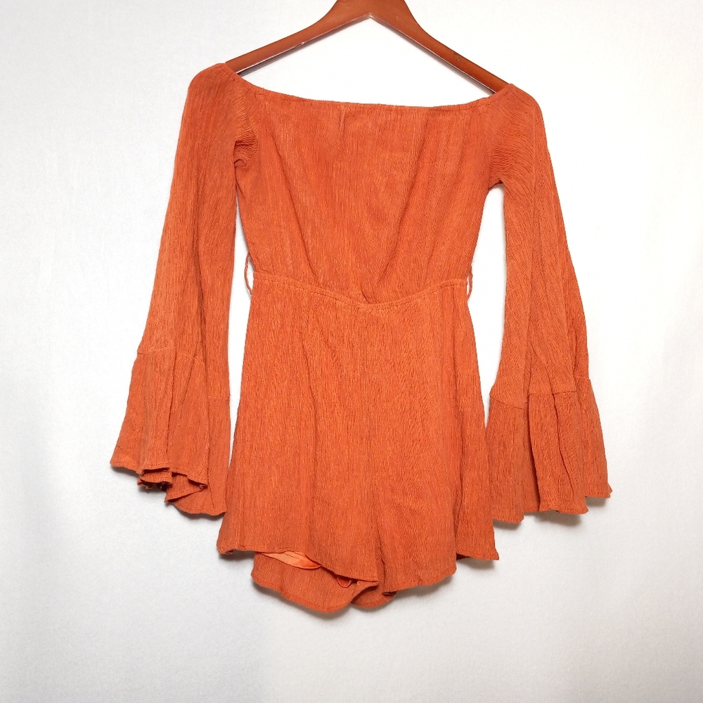 Missguided off shoulder crinkle Romper Womens mini dress playsuit size 4